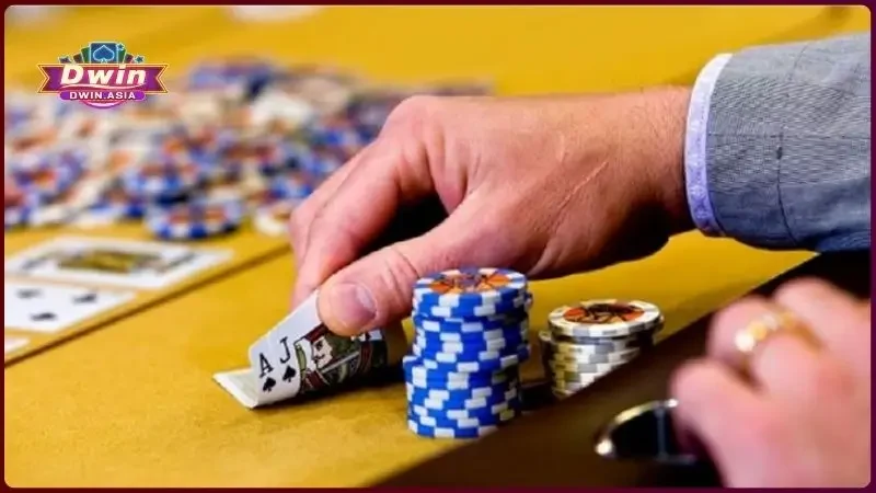 Xì Tố Dwin - Game Bài Stud Poker Đấu Trí Số 1 Việt Nam